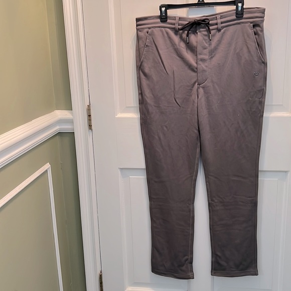 SAlE! $10.00 OFF! NWT True Religion Drawstring Pants With Belt Hoops - Picture 2 of 8